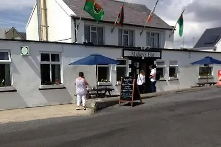 Lavelle's Seaside House & Mickey's Bar * Achill Sound