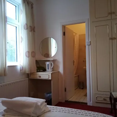 Lavelle's Seaside House & Mickey's Bar Bed and Breakfast Achill Sound