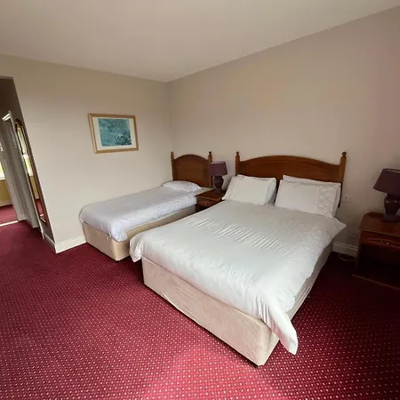 Lavelle's Seaside House & Mickey's Bar