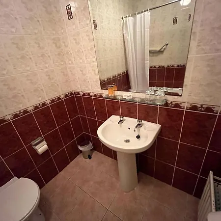 Lavelle's Seaside House & Mickey's Bar