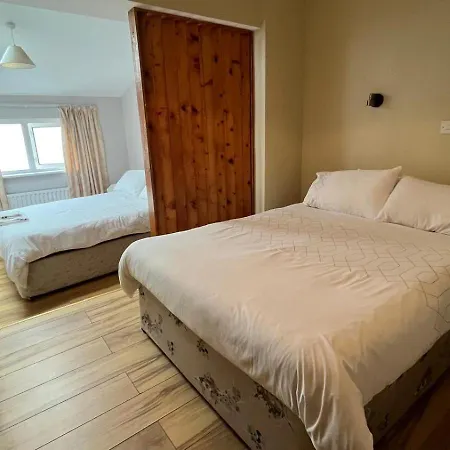 Bed & Breakfast Lavelle's Seaside House & Mickey's Bar Achill Sound