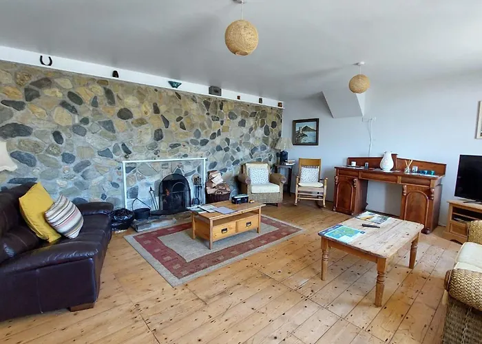 Bed & Breakfast Lavelle's Seaside House & Mickey's Bar