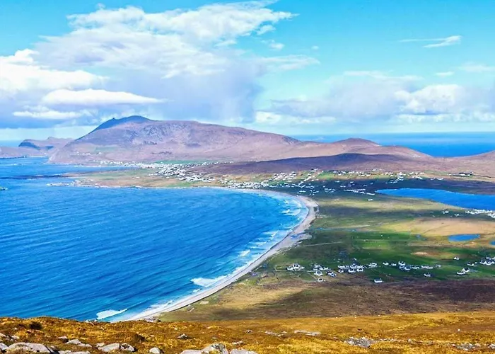 Lavelle's Seaside House & Mickey's Bar 4*